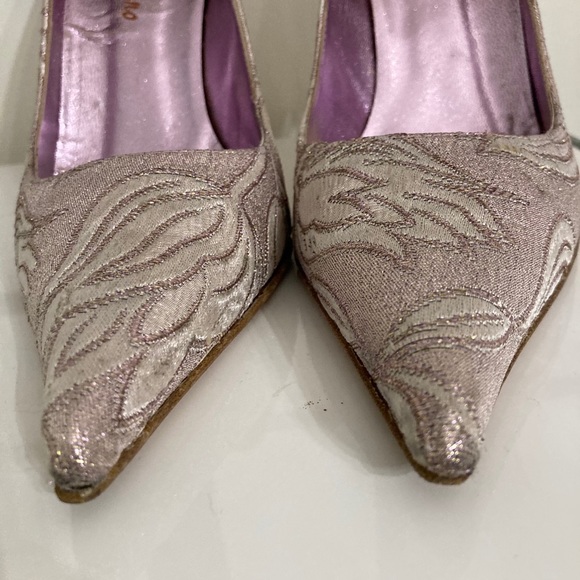 Evening Pumps - Picture 5 of 9